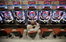 Maruhan Namba welcoming atmosphere